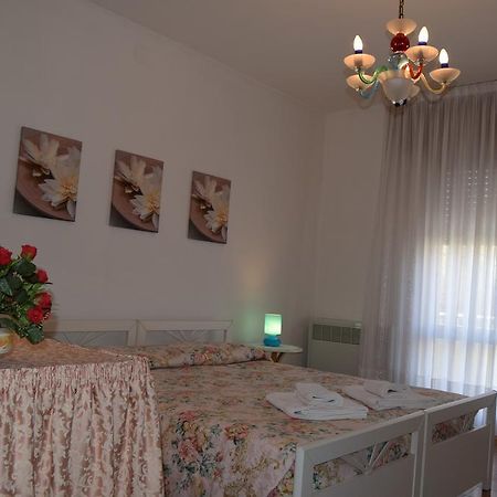 Casa Vacanza E Per Lavoro Elena E Carla Spinea Eksteriør billede